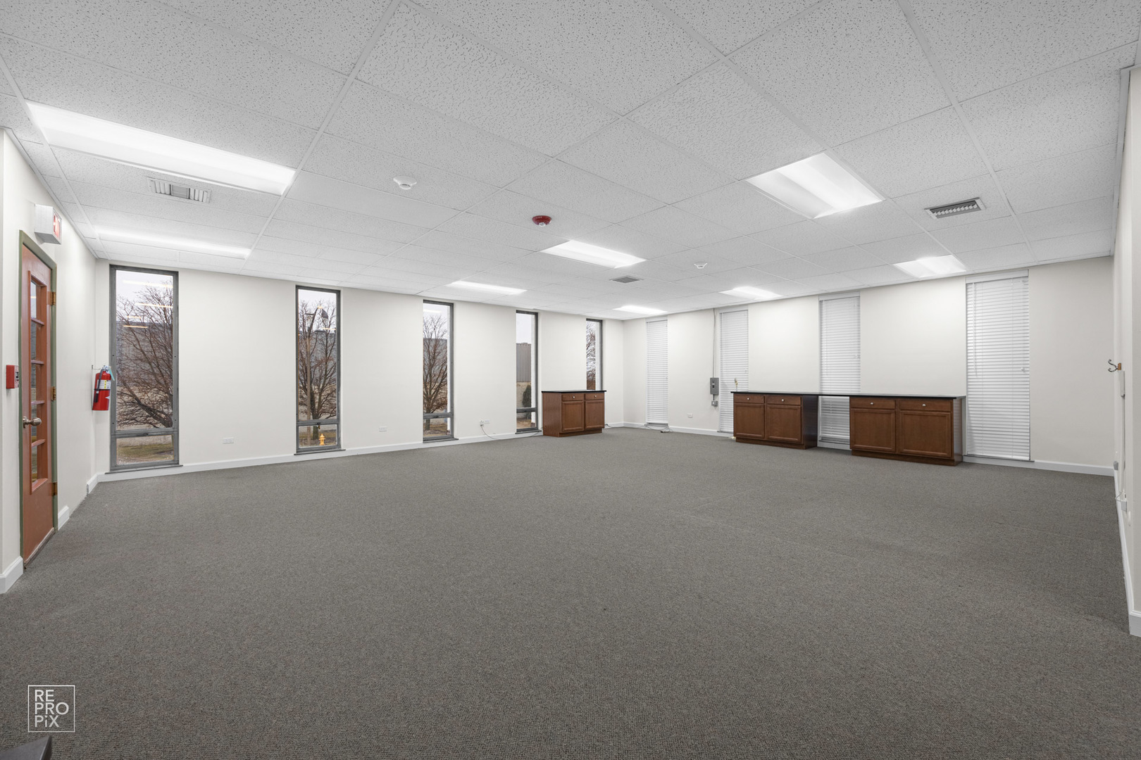 223 W Interstate Road, Addison, IL 60101