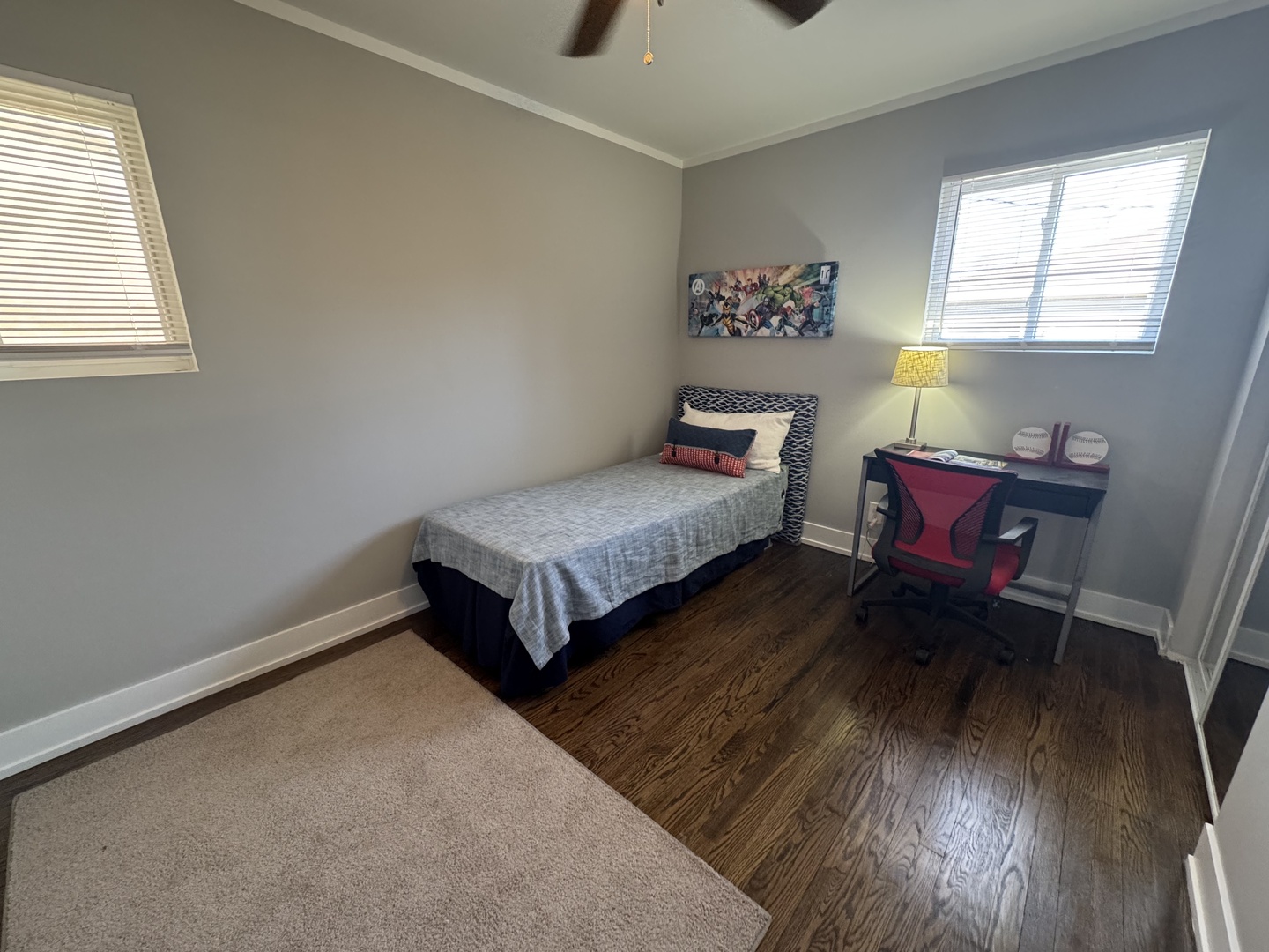 8909 S Phillips Avenue, Chicago, IL 60617
