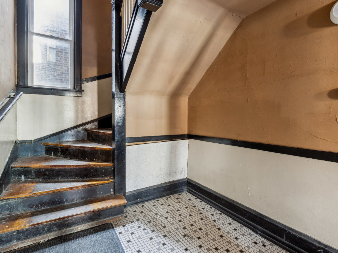 1861 S Karlov Avenue, Chicago, IL 60623