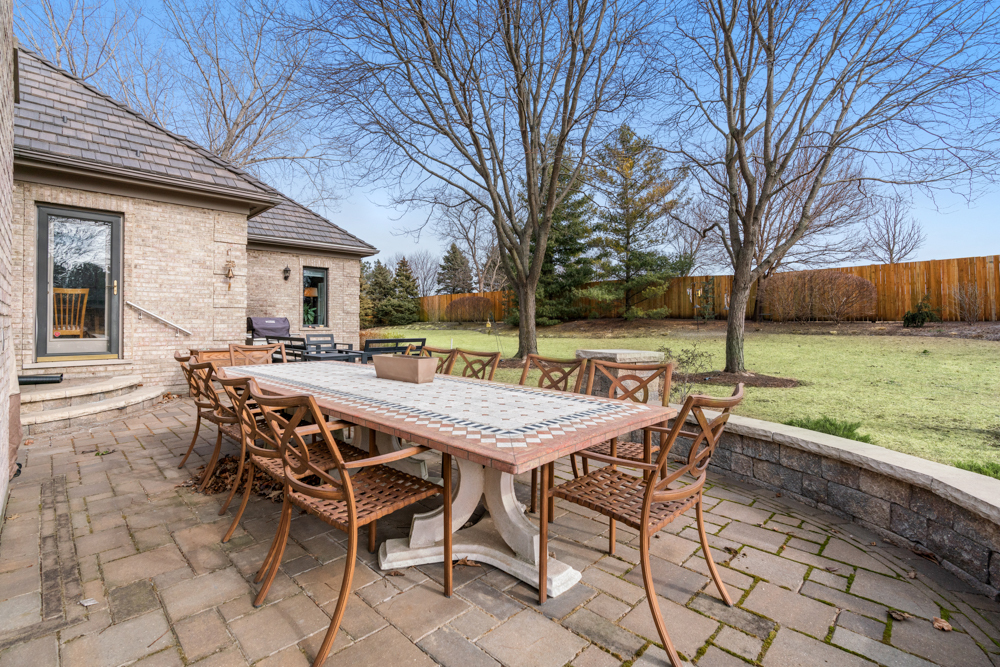 45 Candlewood Drive, North Barrington, IL 60010