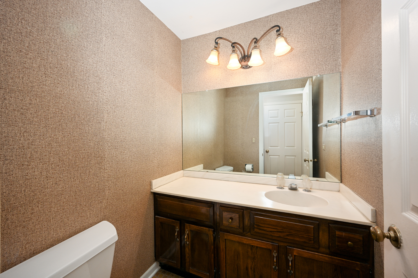 19w261 Gloucester Way Way, Oak Brook, IL 60523