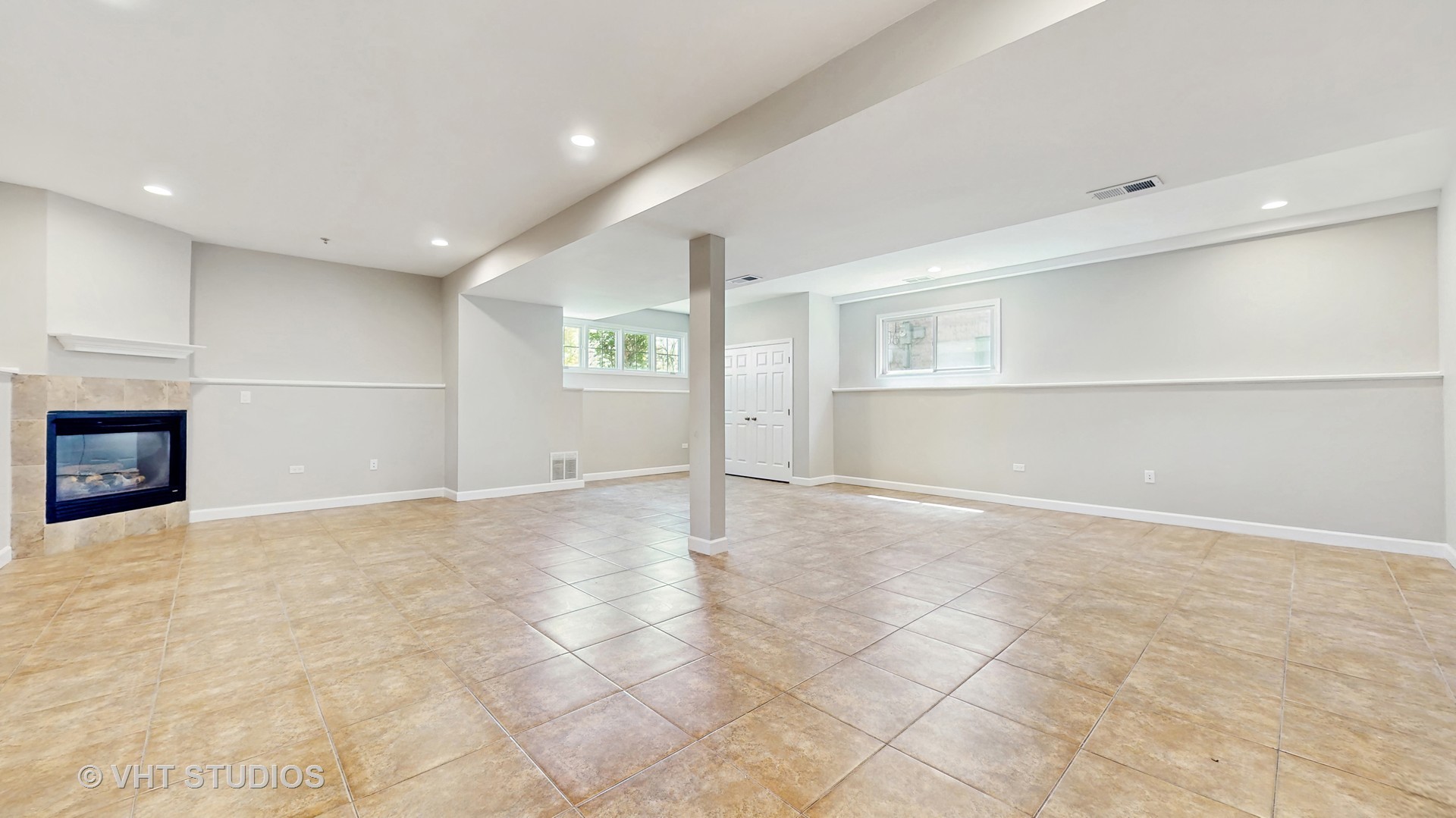 1544 N Wolf Road, Berkeley, IL 60163