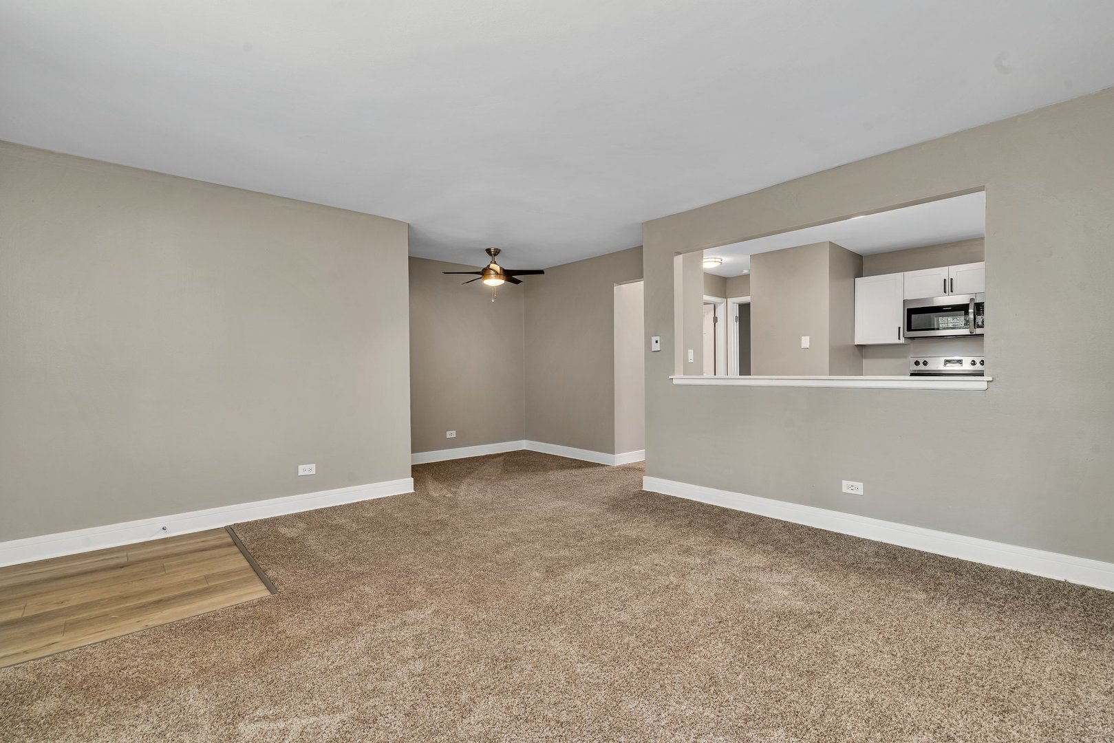 15 Briar Street #22, Glen Ellyn, IL 60137
