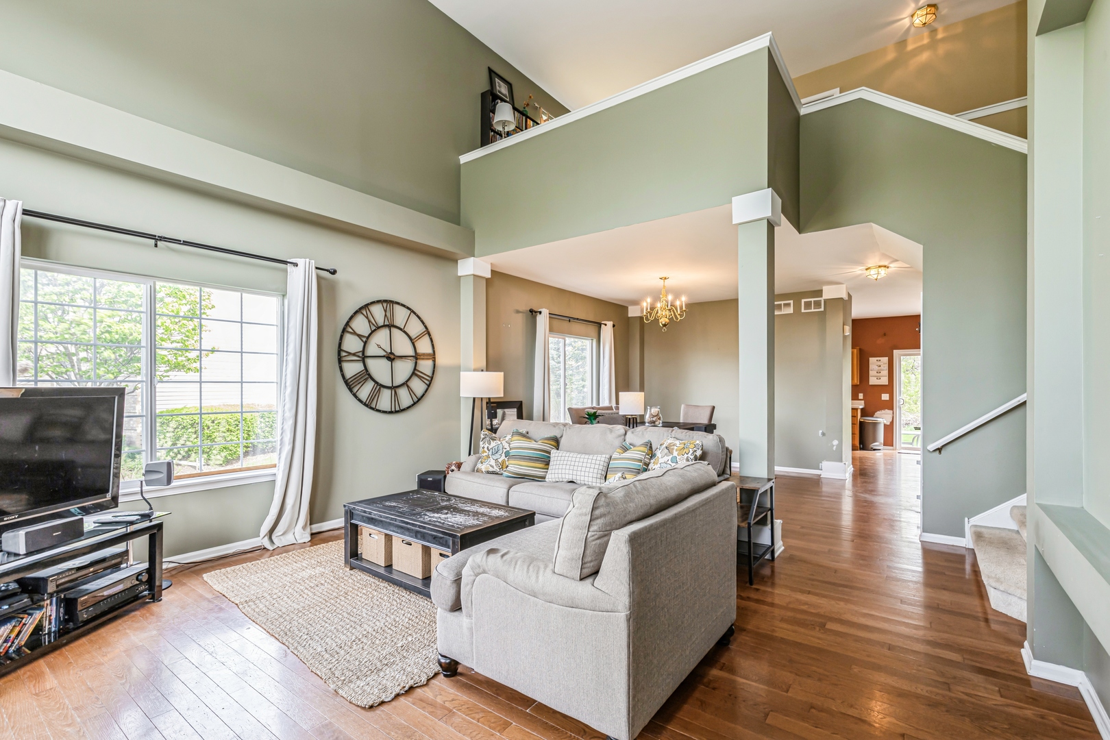 261 CLOVER CHASE Circle, Woodstock, IL 60098