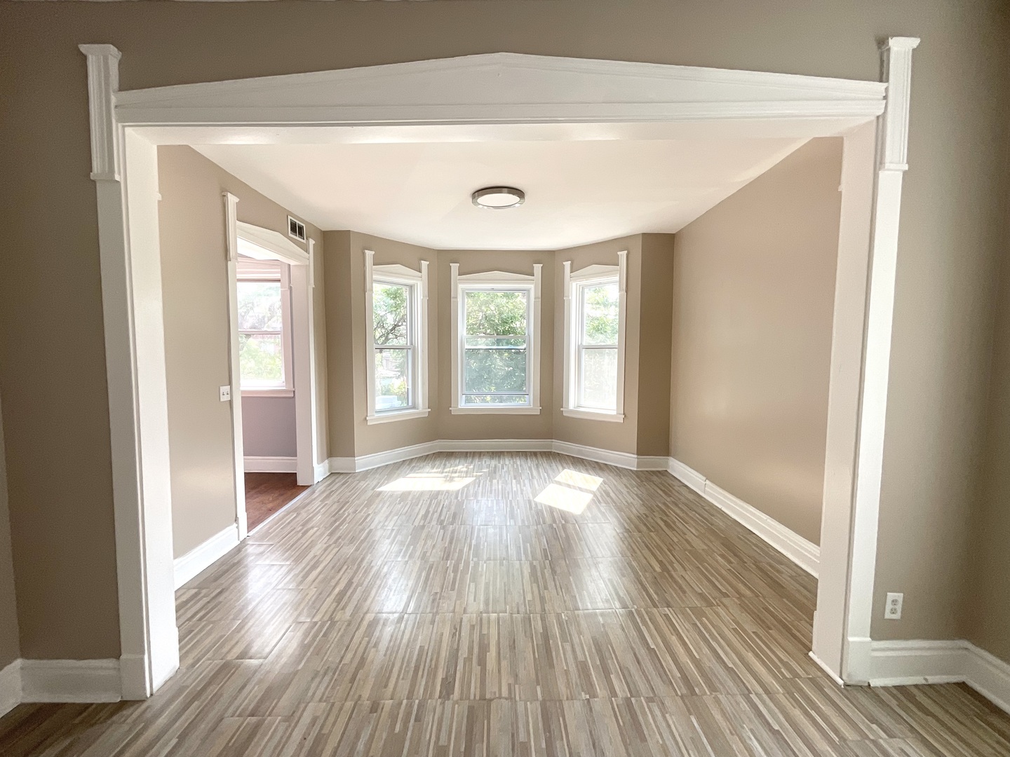 5726 S Sangamon Street, Chicago, IL 60621
