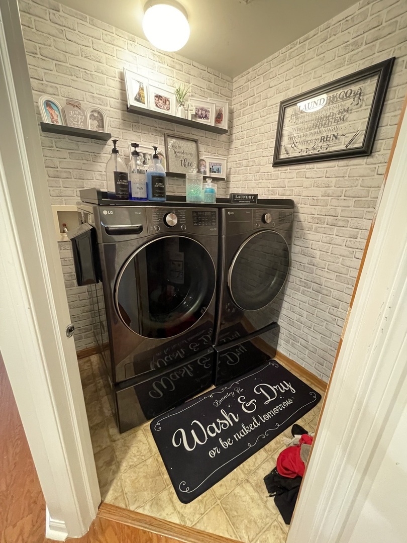 1109 Heron Circle, Joliet, IL 60431