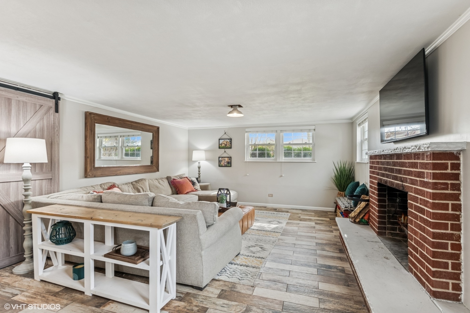 786 S Swain Avenue, Elmhurst, IL 60126