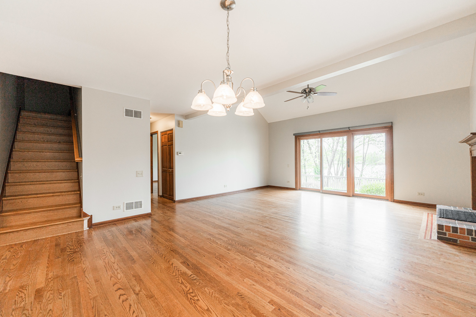 160 Seneca Trail, Bloomingdale, IL 60108