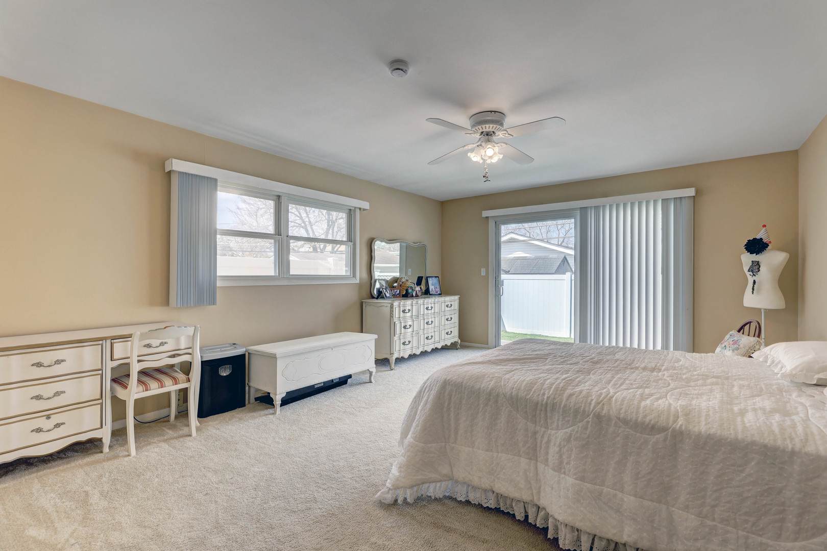 10838 Nelson Avenue, Westchester, IL 60154