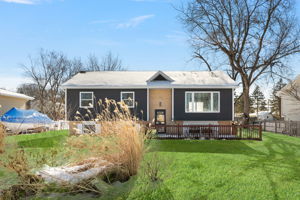 23865 W Lake Vista Avenue, Antioch, IL 60002