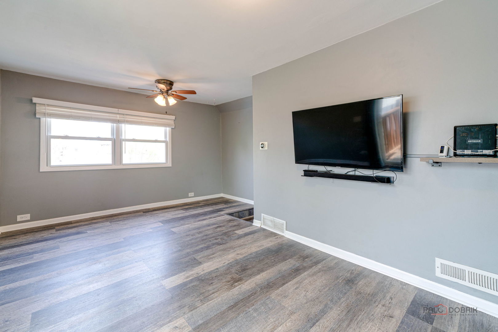 26426 N Willow Avenue, Mundelein, IL 60060