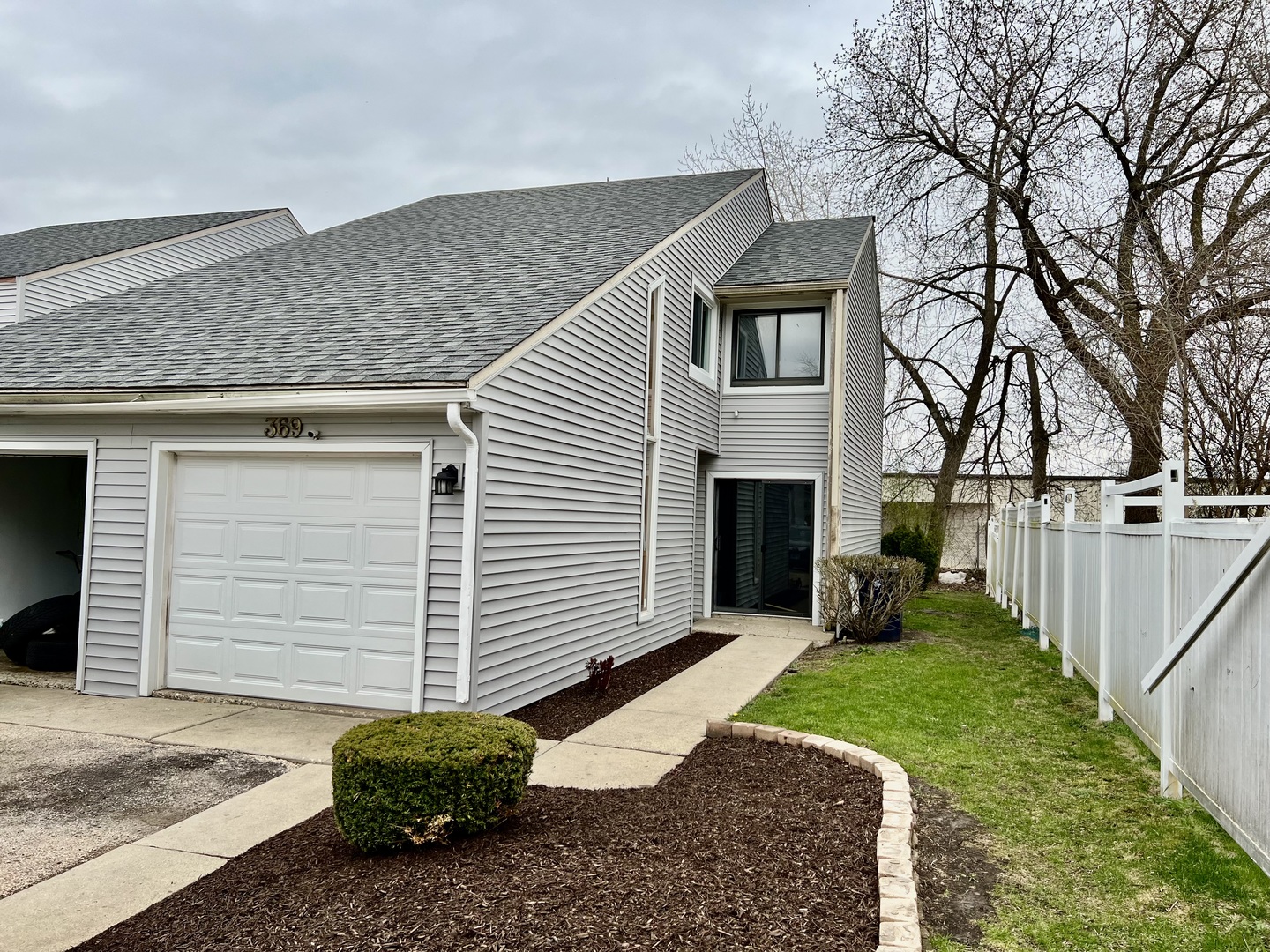 369 S Belmont Avenue, Elgin, IL 60123