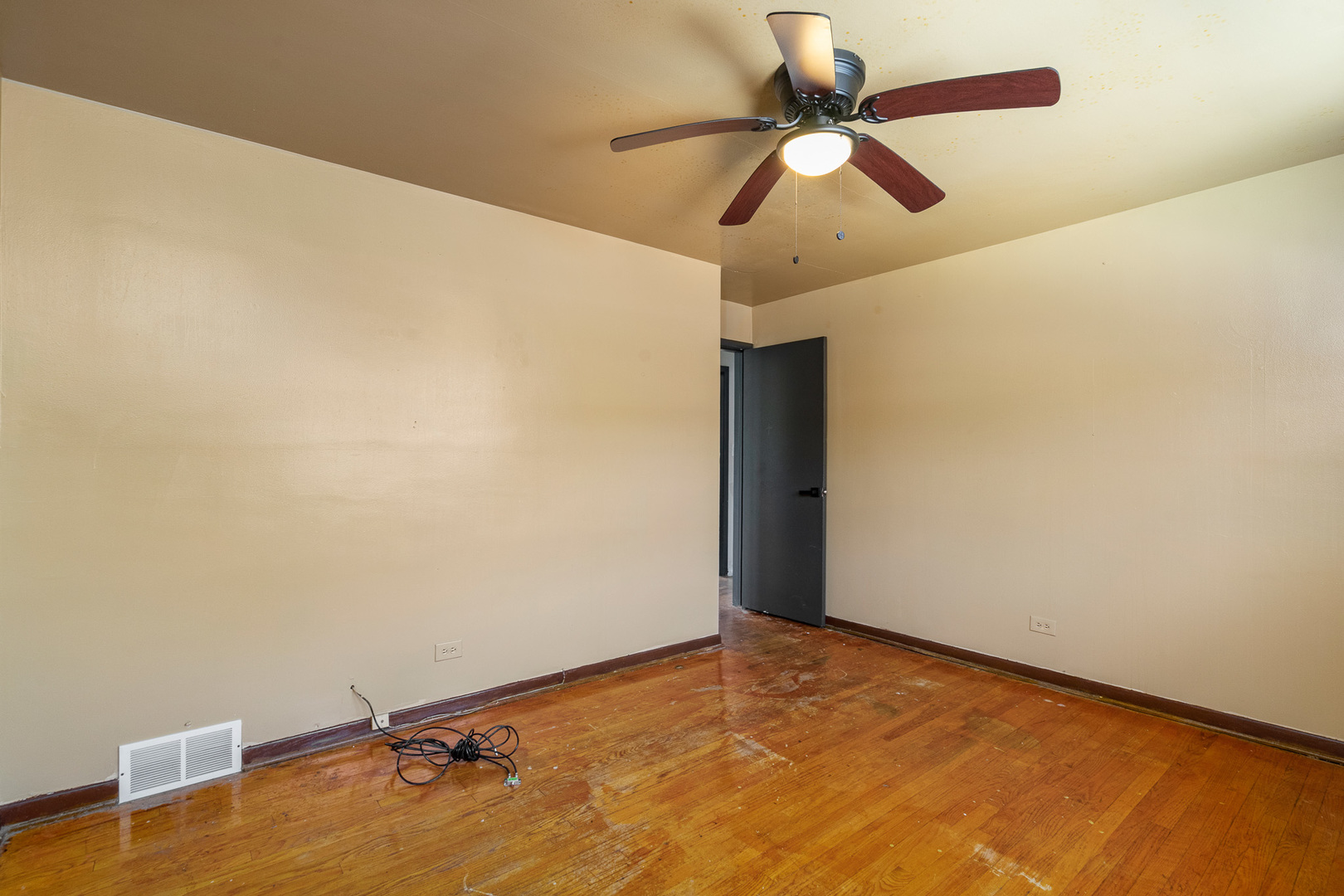1332 Mackinaw Avenue, Calumet City, IL 60409