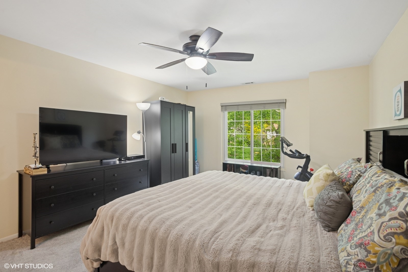 941 Yosemite Trail #C7, Roselle, IL 60172
