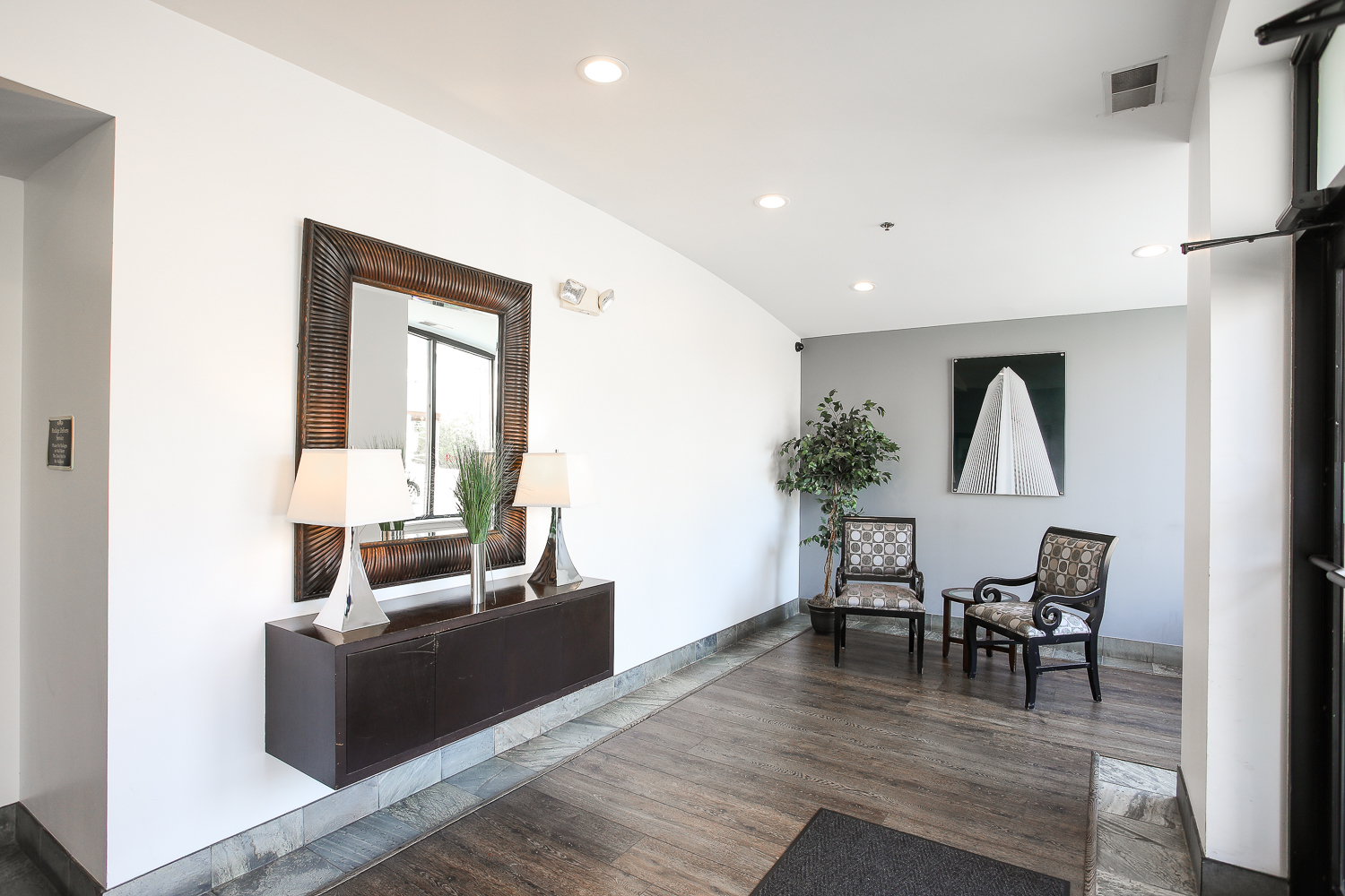 106 S Ridgeland Avenue #310, Oak Park, IL 60302