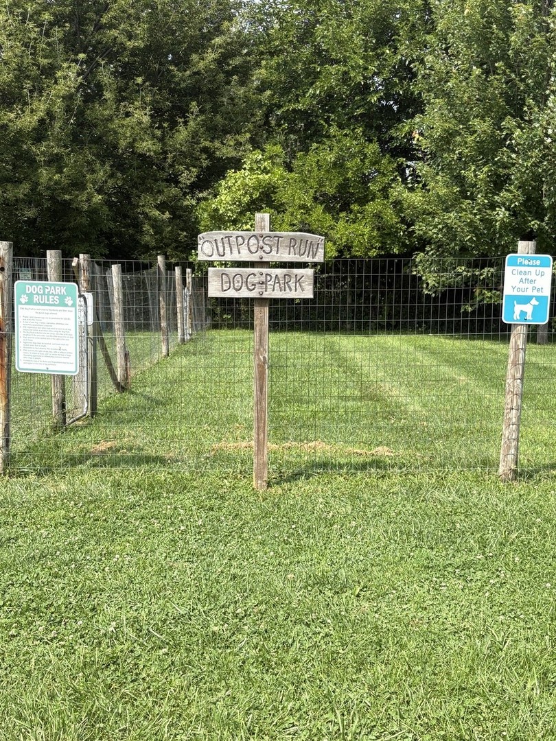112 Staffordshire Drive, Poplar Grove, IL 61065