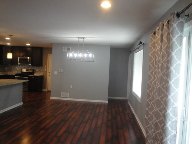 4515 Ashley Drive, McHenry, IL 60050