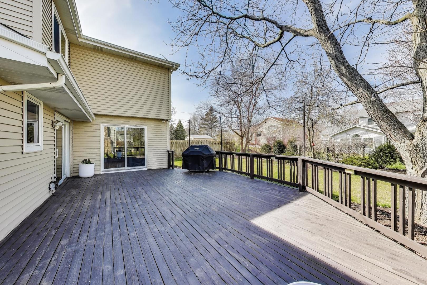 312 Foxfire Drive, Lake Zurich, IL 60047