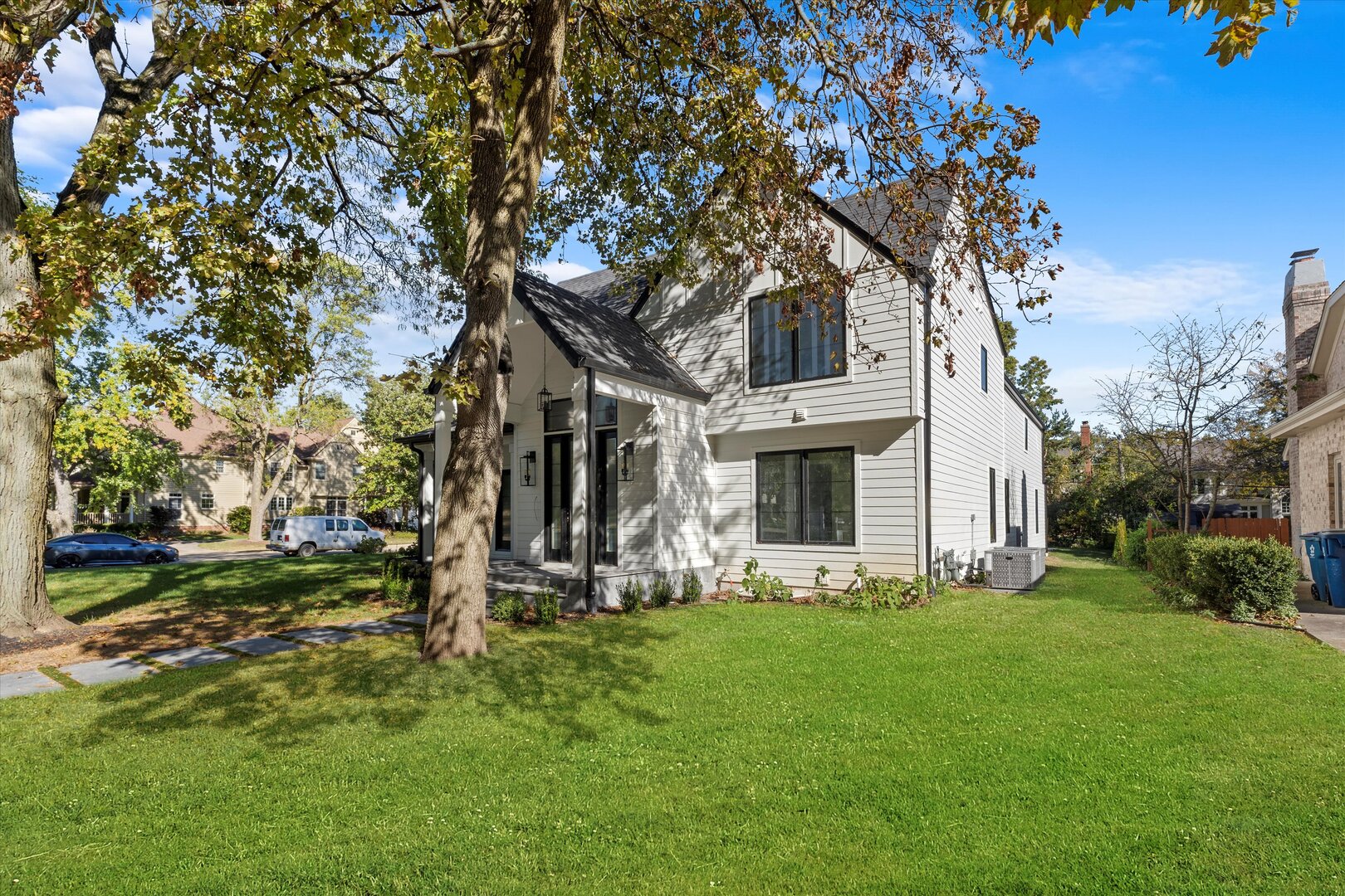 5603 S Garfield Street, Hinsdale, IL 60521