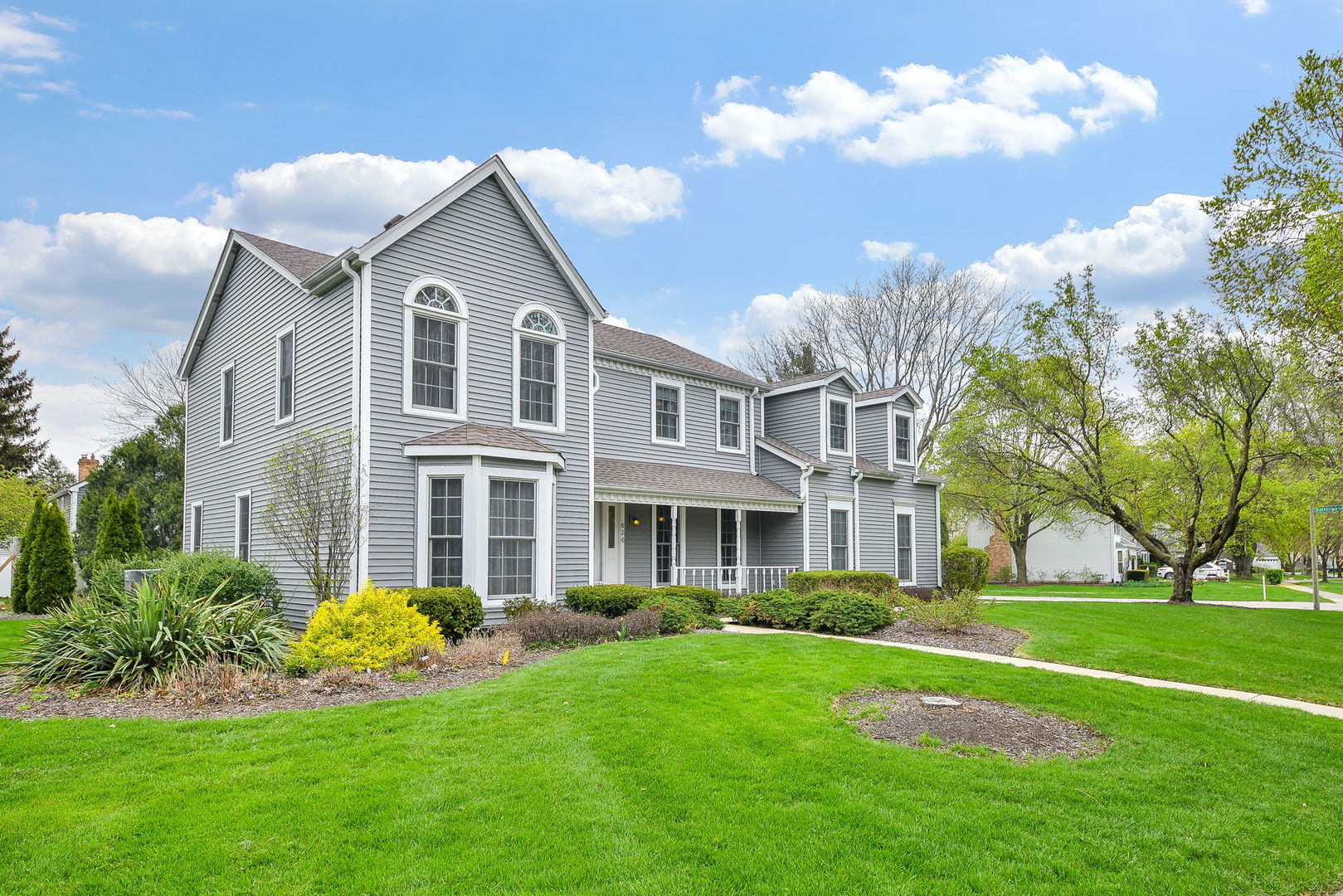 624 Joshua Court, Naperville, IL 60540