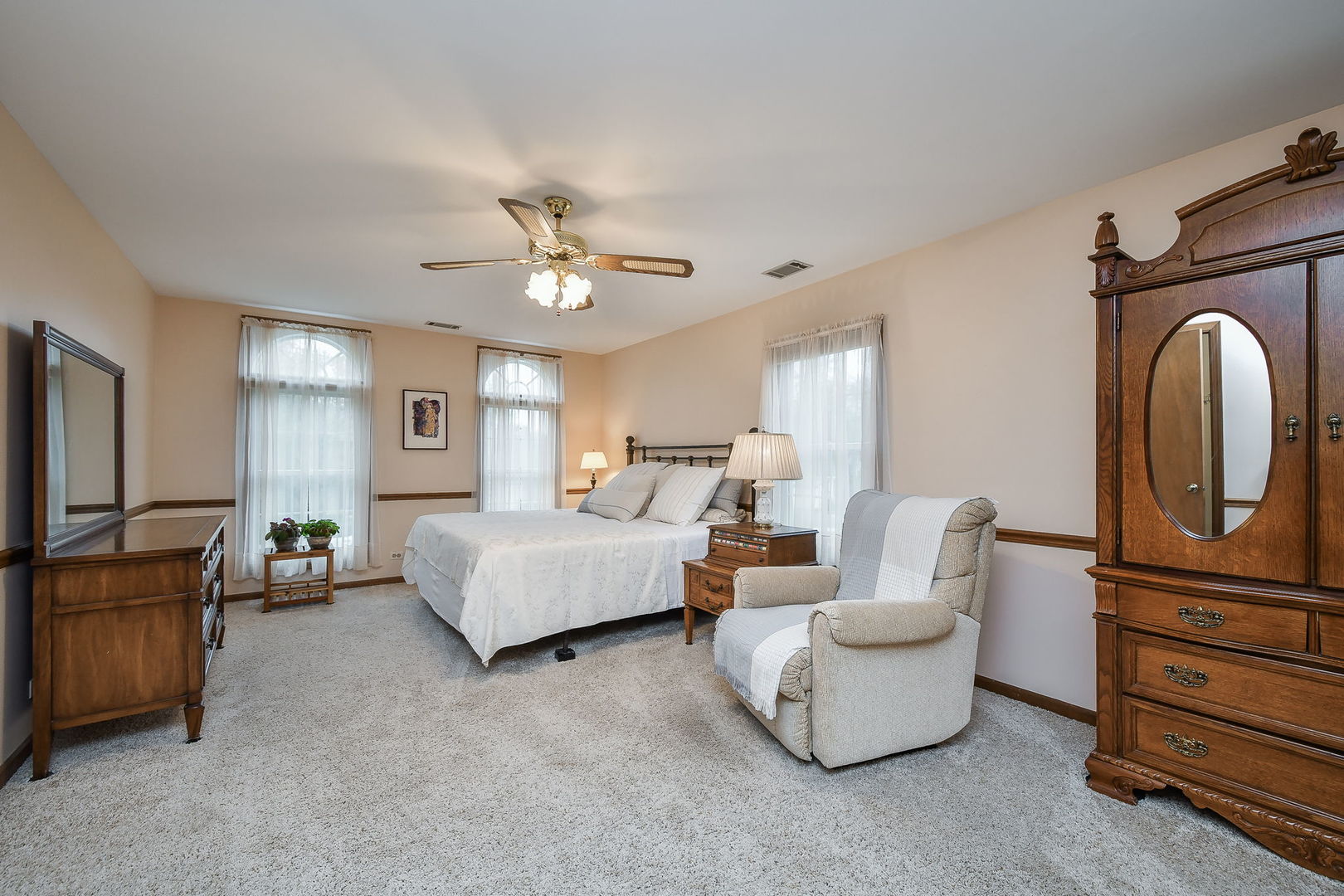 624 Joshua Court, Naperville, IL 60540