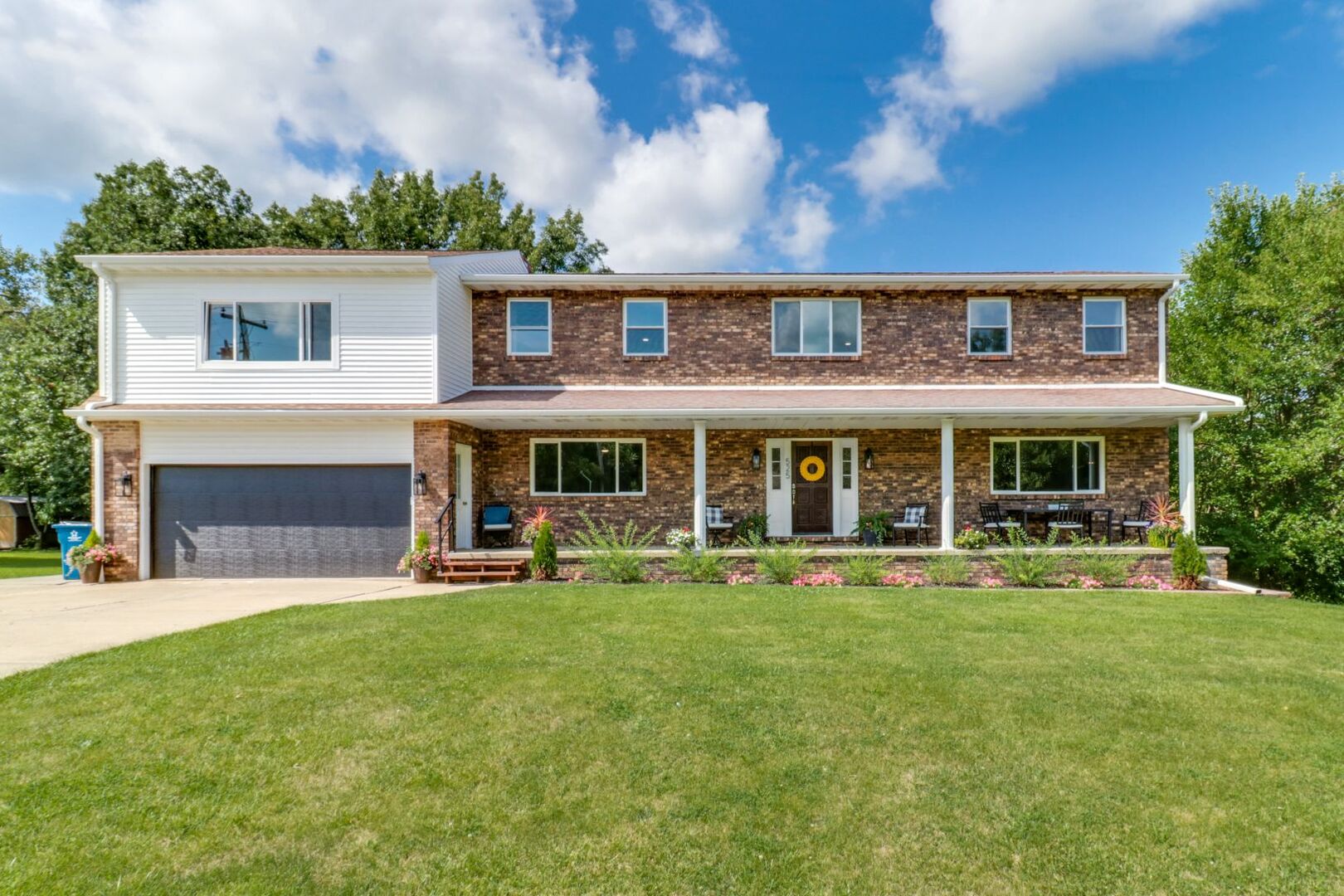 525 Heritage Drive, Mackinaw, IL 61755