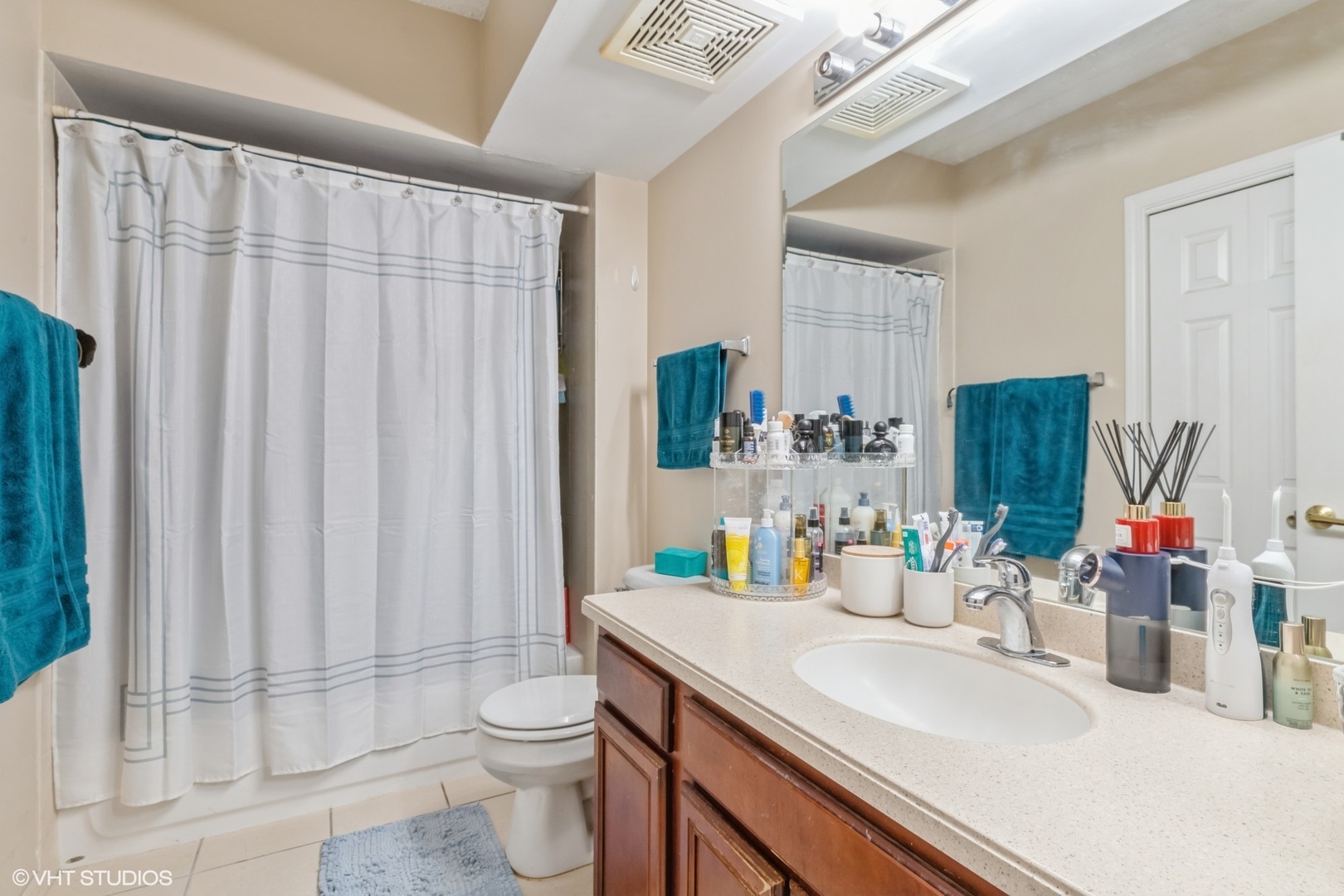 770 Pearson Street #302, Des Plaines, IL 60016