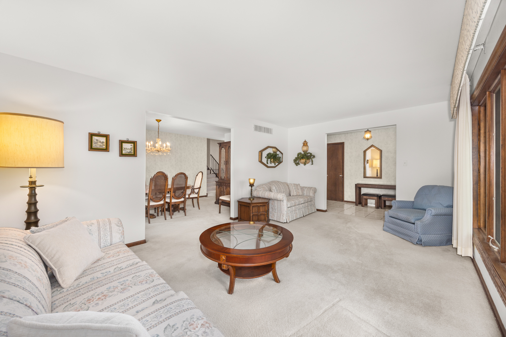 7932 Grant Street, Darien, IL 60561