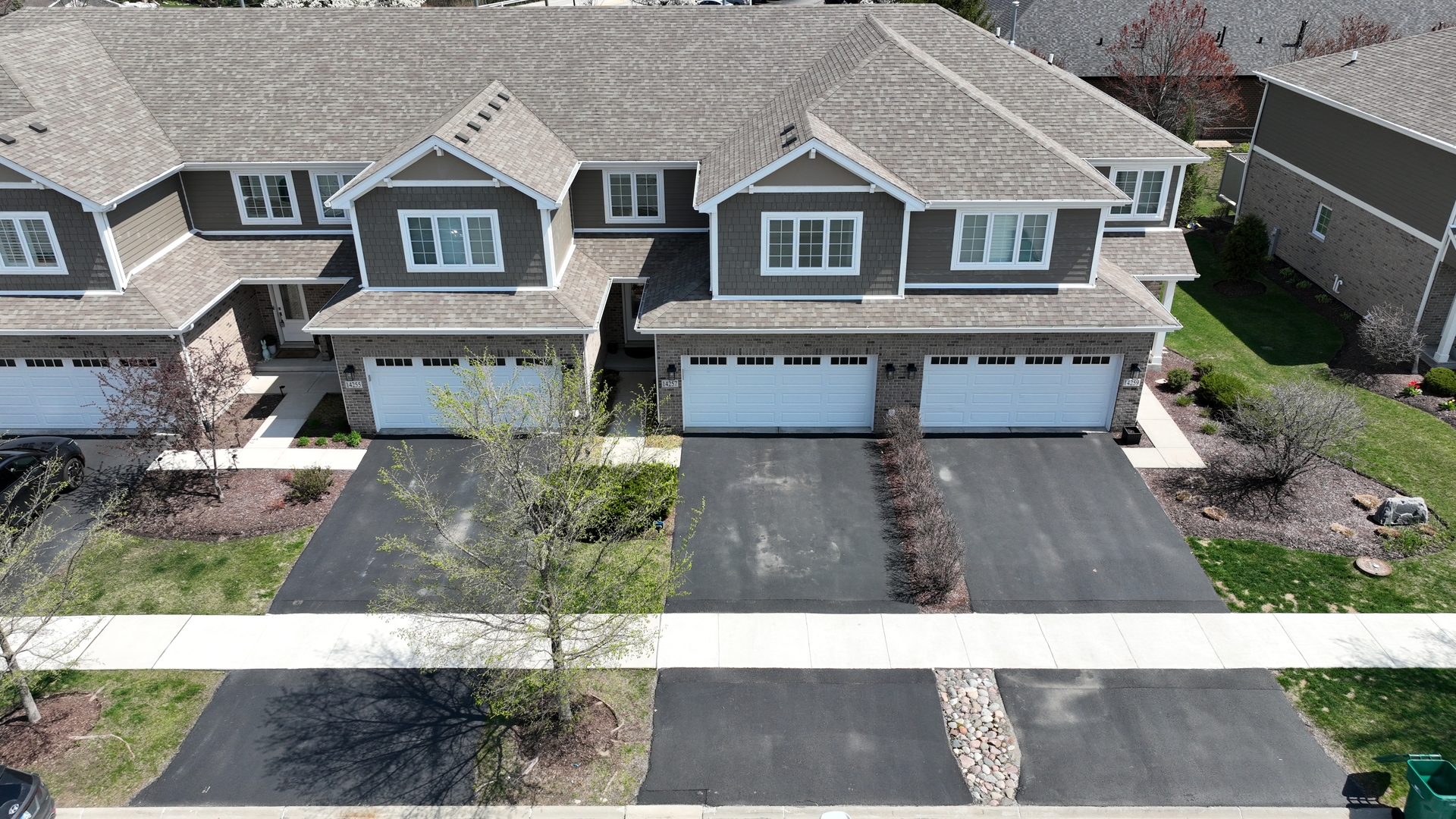 14257 Lacey Drive, Lemont, IL 60439