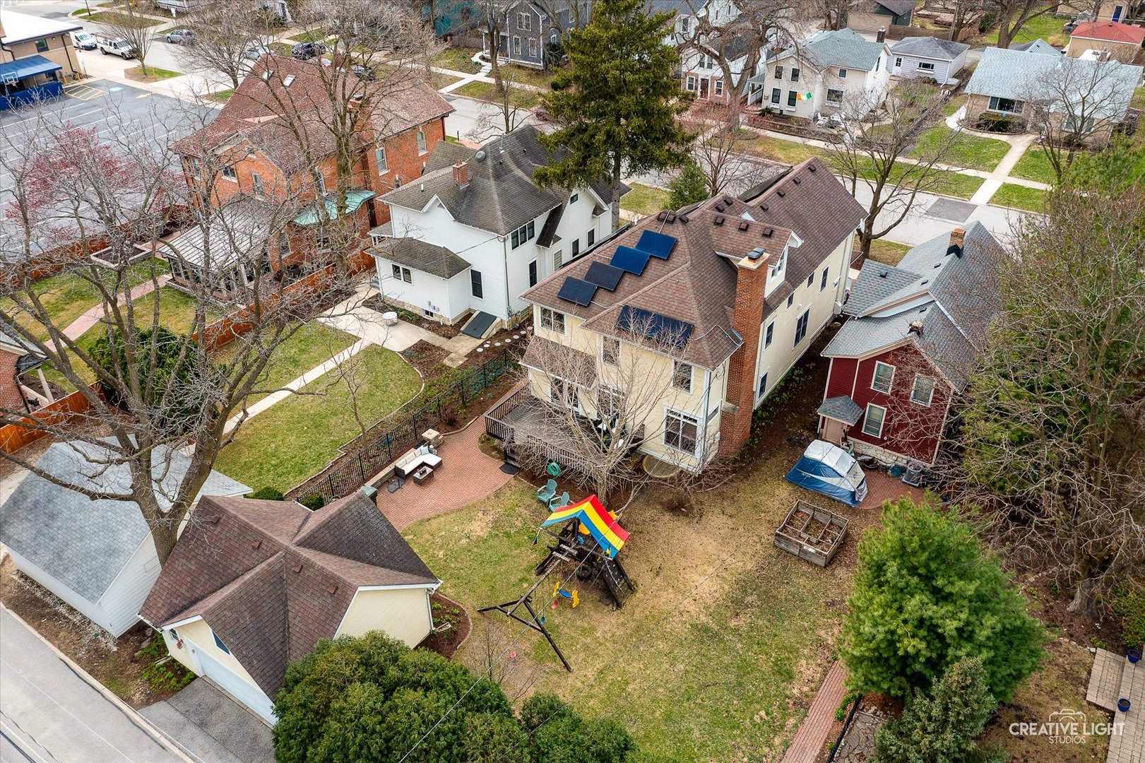 142 N ELLSWORTH Street, Naperville, IL 60540