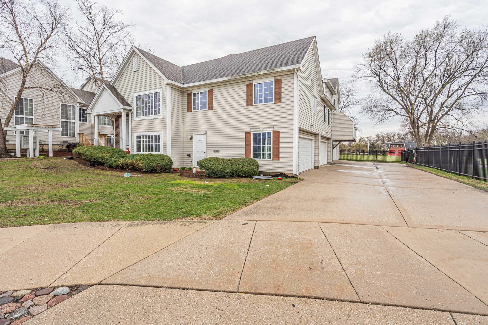 321 Whispering Court, Bolingbrook, IL 60440