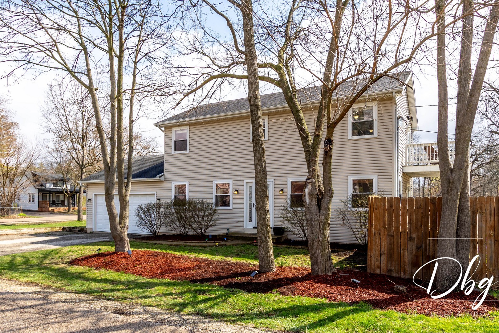 319 E SHOREWOOD Drive, Round Lake Beach, IL 60073