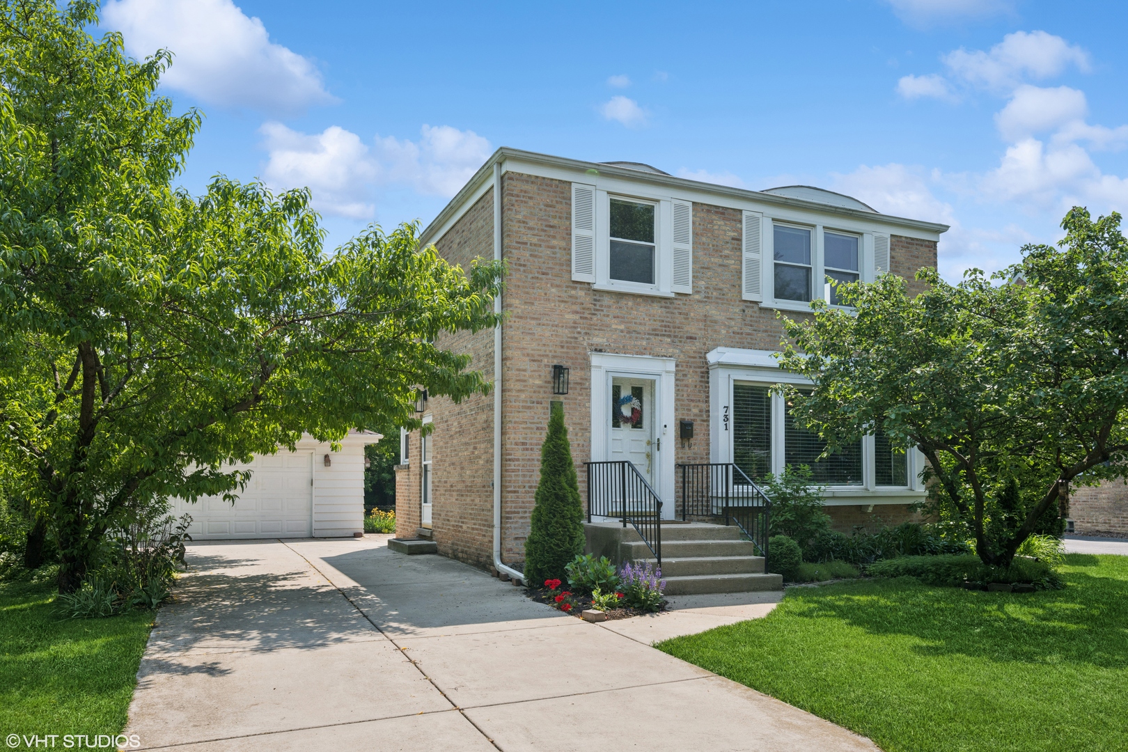 731 N Patton Avenue, Arlington Heights, IL 60004