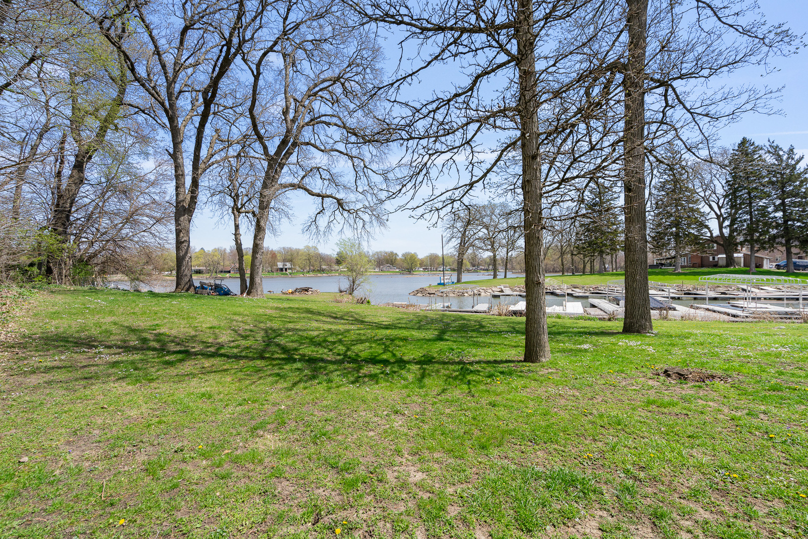 2697 River Road, Kankakee, IL 60901