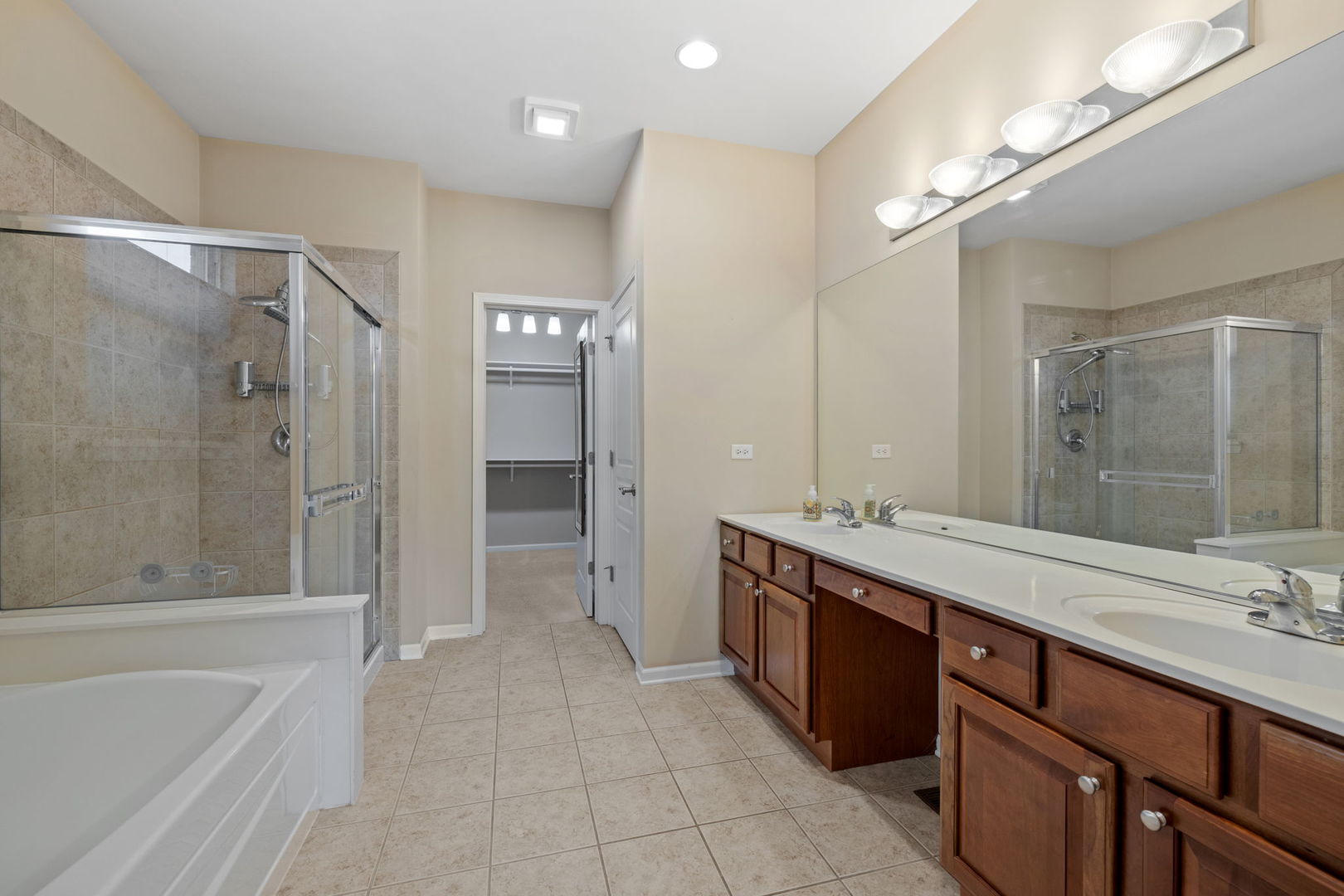 9249 Dunmore Drive, Orland Park, IL 60462