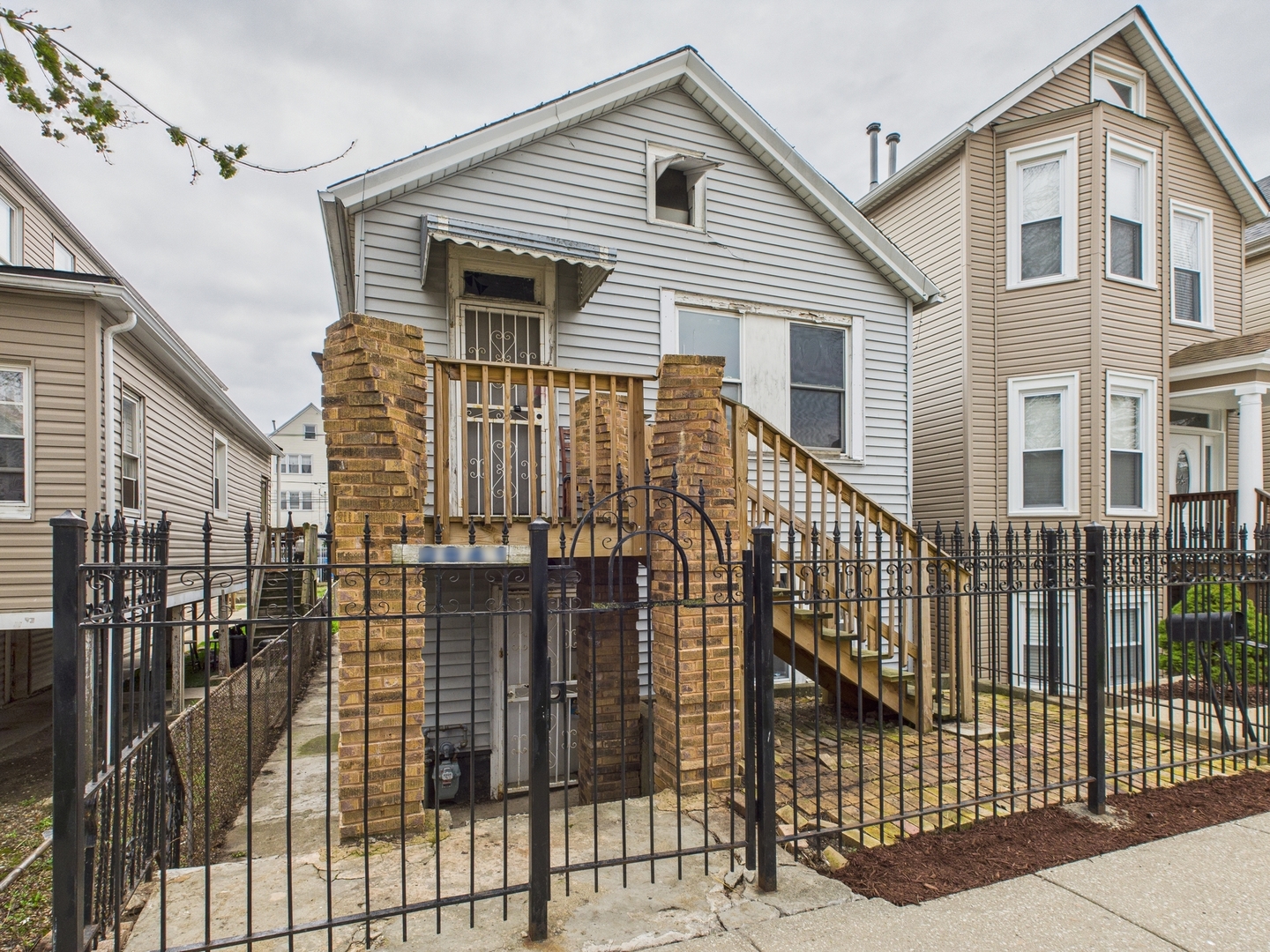 2841 W 23rd Street, Chicago, IL 60623