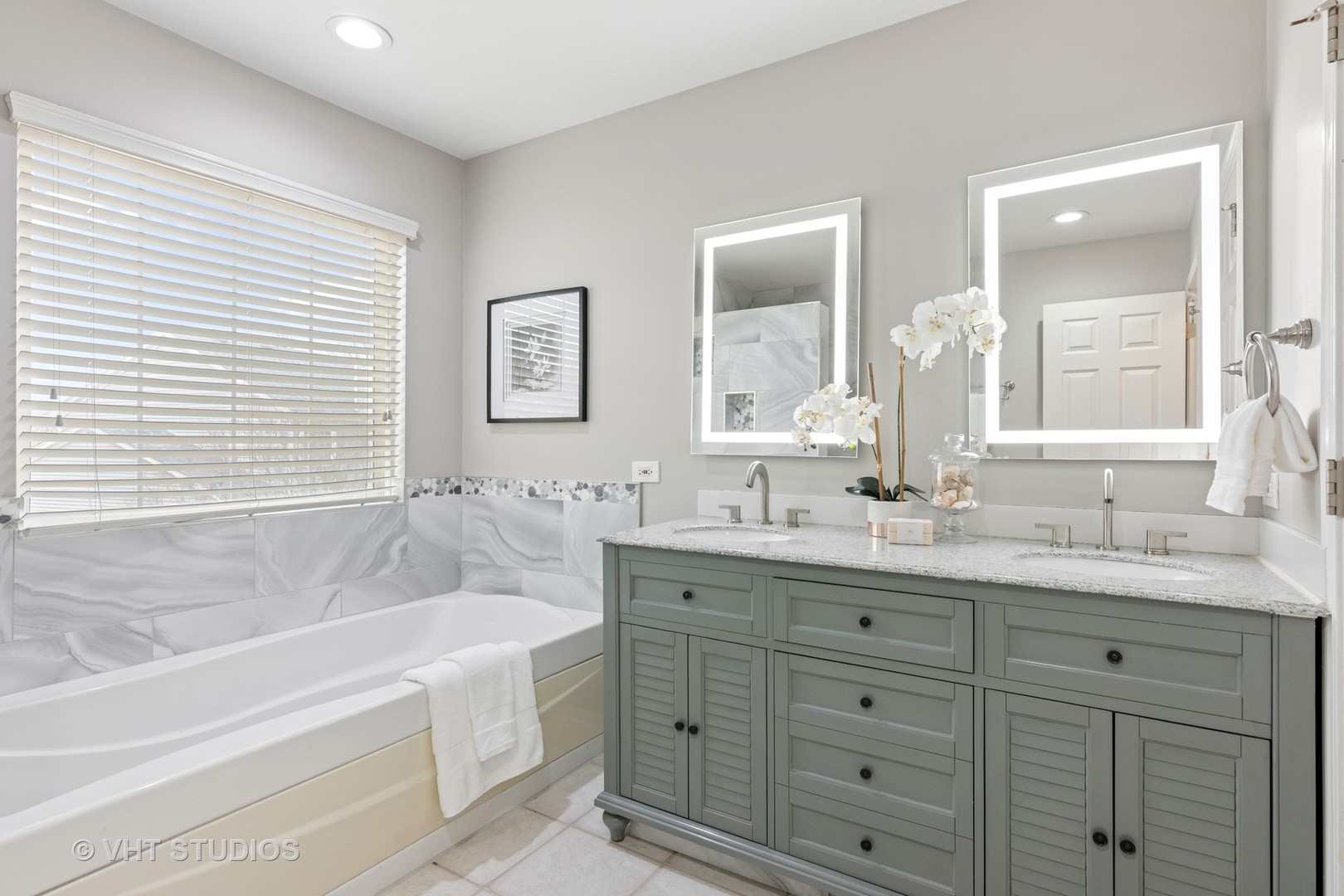 5178 Scott Circle, Lisle, IL 60532