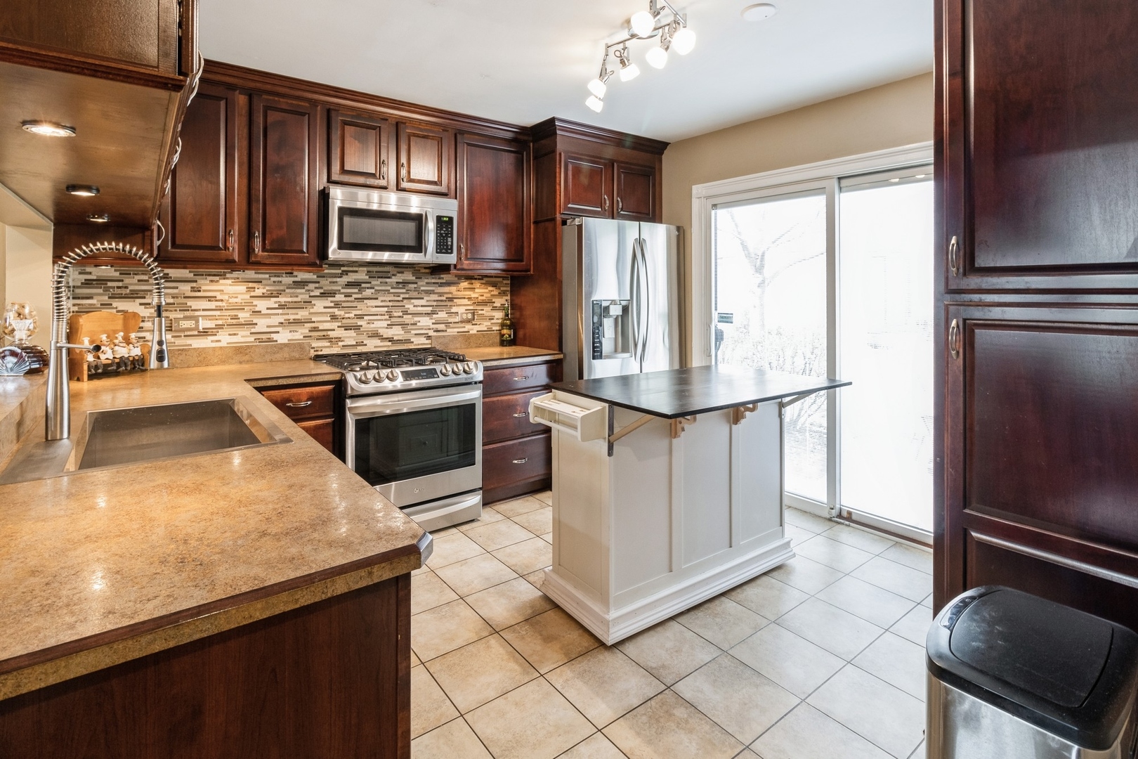 3050 Ashton Court, Westchester, IL 60154