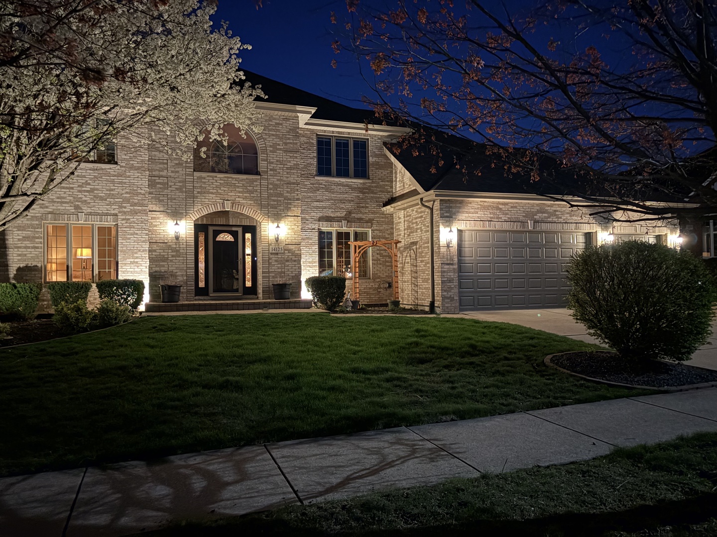 14125 Ravenswood Drive, Orland Park, IL 60462