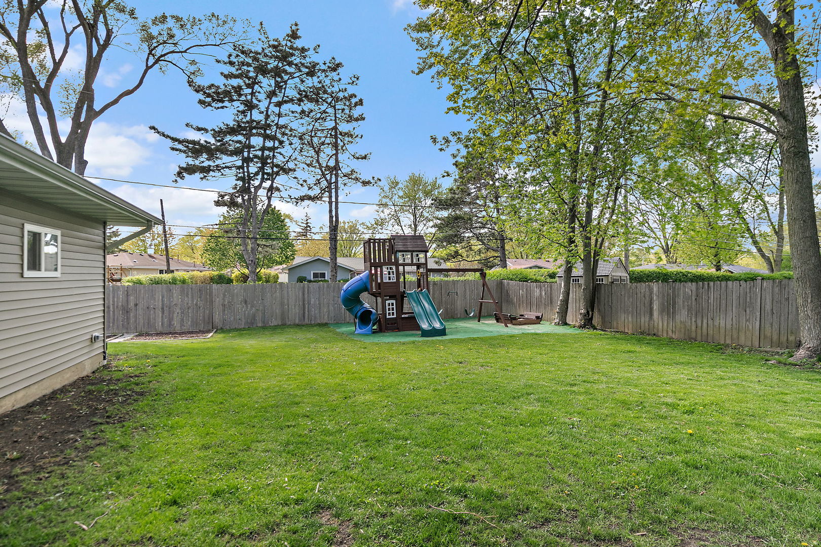 710 Olive Street, Hoffman Estates, IL 60169