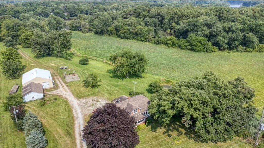 21730 W Highway 113 Highway, Custer Park, IL 60481