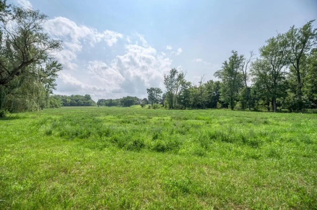 21730 W Highway 113 Highway, Custer Park, IL 60481
