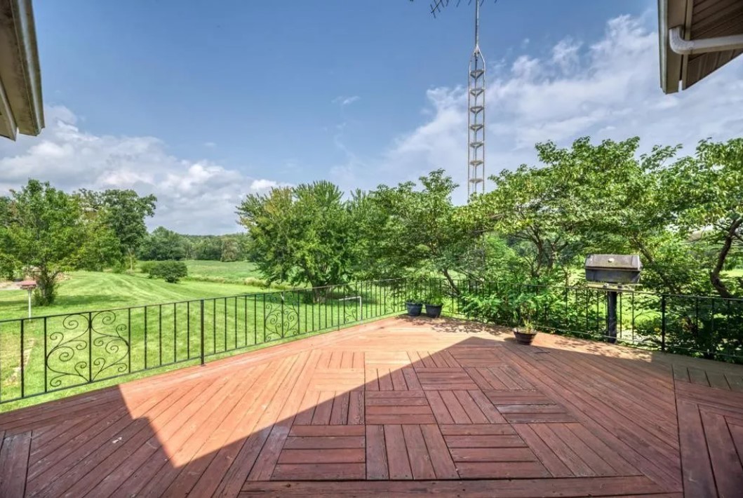 21730 W Highway 113 Highway, Custer Park, IL 60481