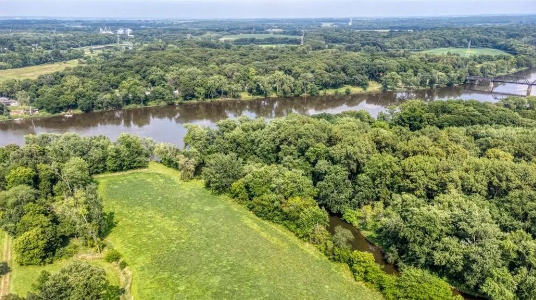 21730 W Highway 113 Highway, Custer Park, IL 60481