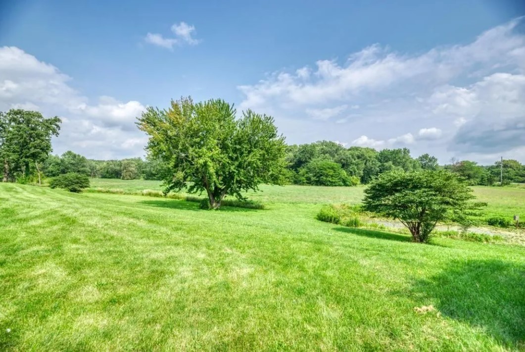 21730 W Highway 113 Highway, Custer Park, IL 60481
