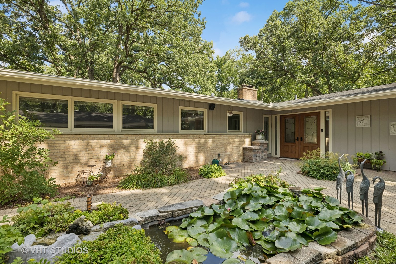 608 Old Hickory Lane, Libertyville, IL 60048