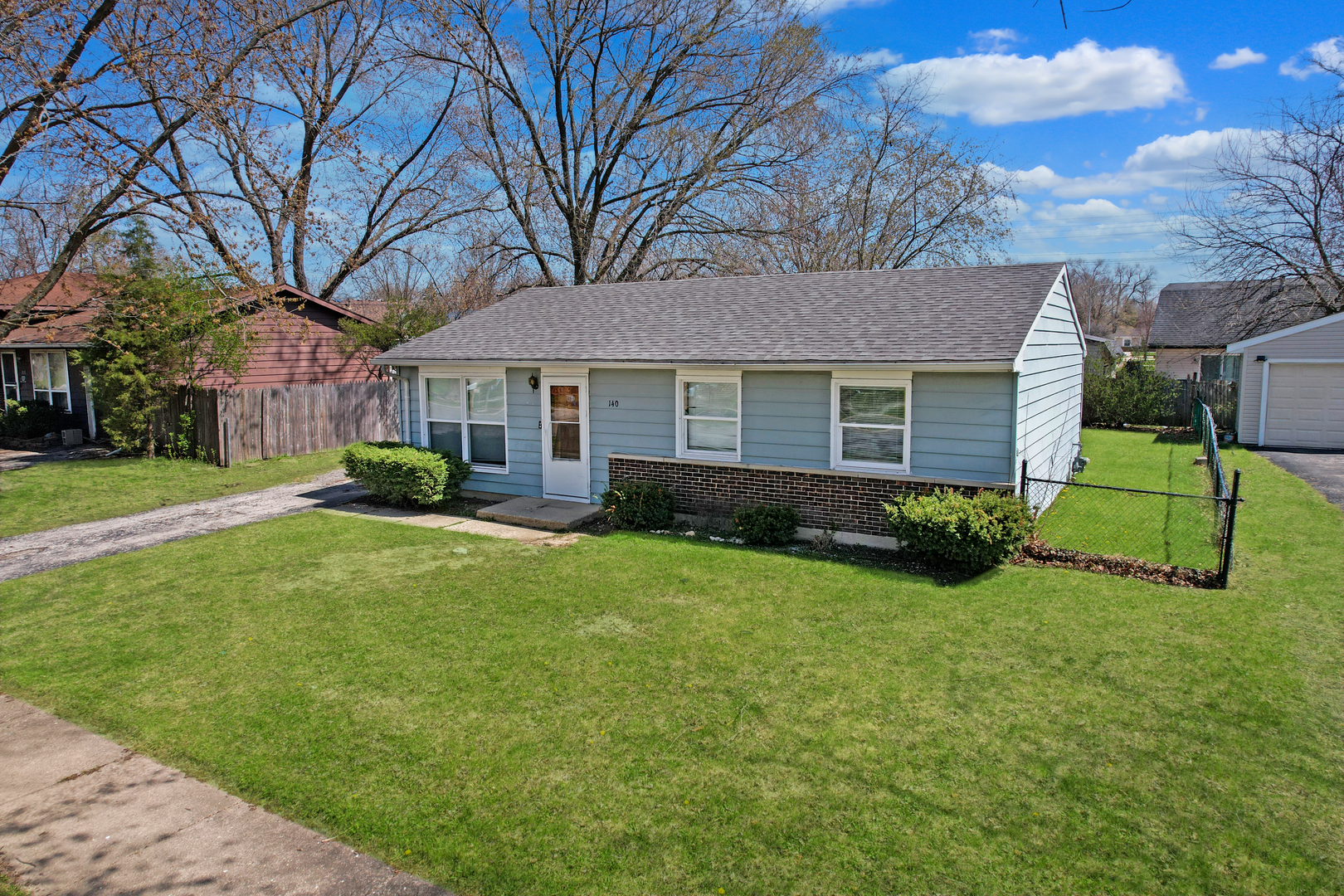 140 Larchmont Way, Bolingbrook, IL 60440