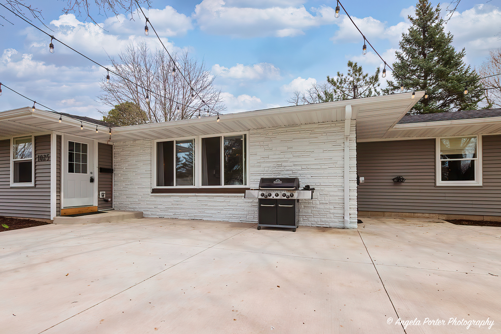 1025 Bunker Street, Woodstock, IL 60098