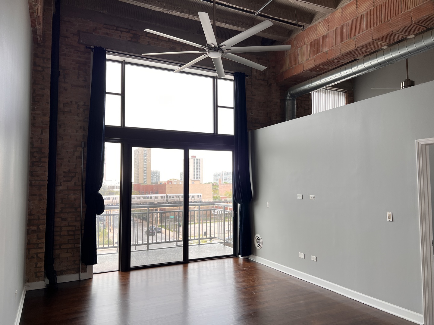 2545 S Dearborn Street #513, Chicago, IL 60616
