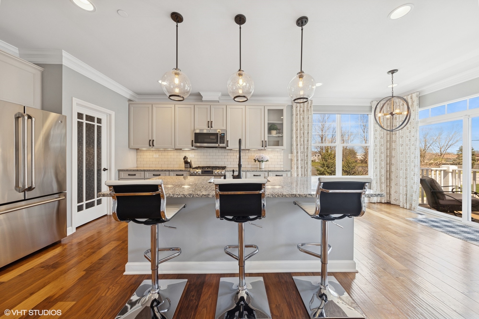 1484 N Charles Avenue, Naperville, IL 60563